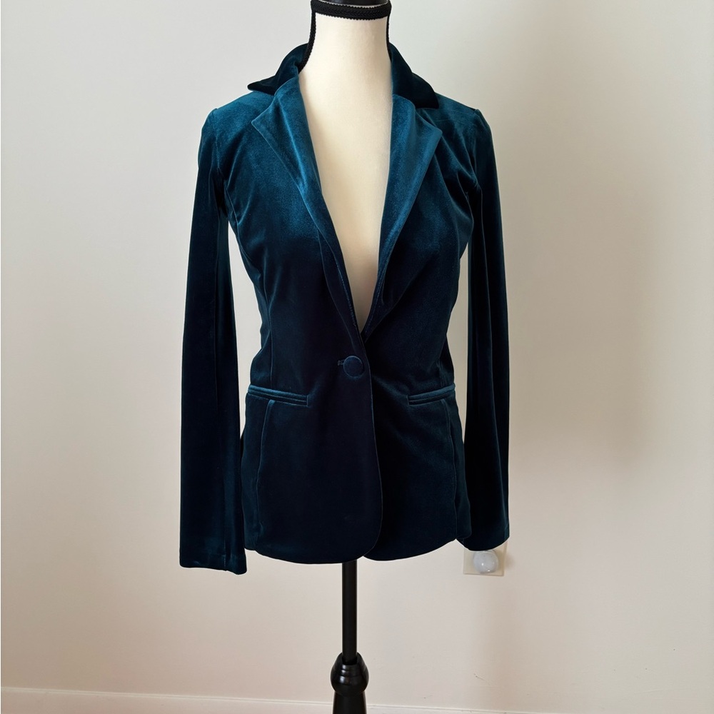 Tahari Blue Velvet Blazer with Notched Lapels